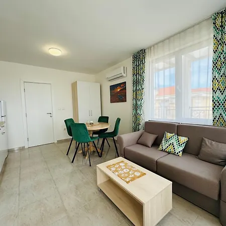 Horizon 35 'б-' Apartment